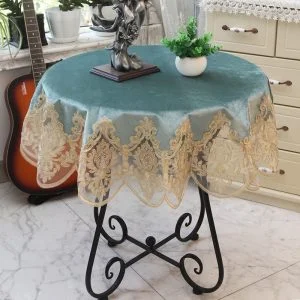Nappe Ronde En Dentelle Élégante